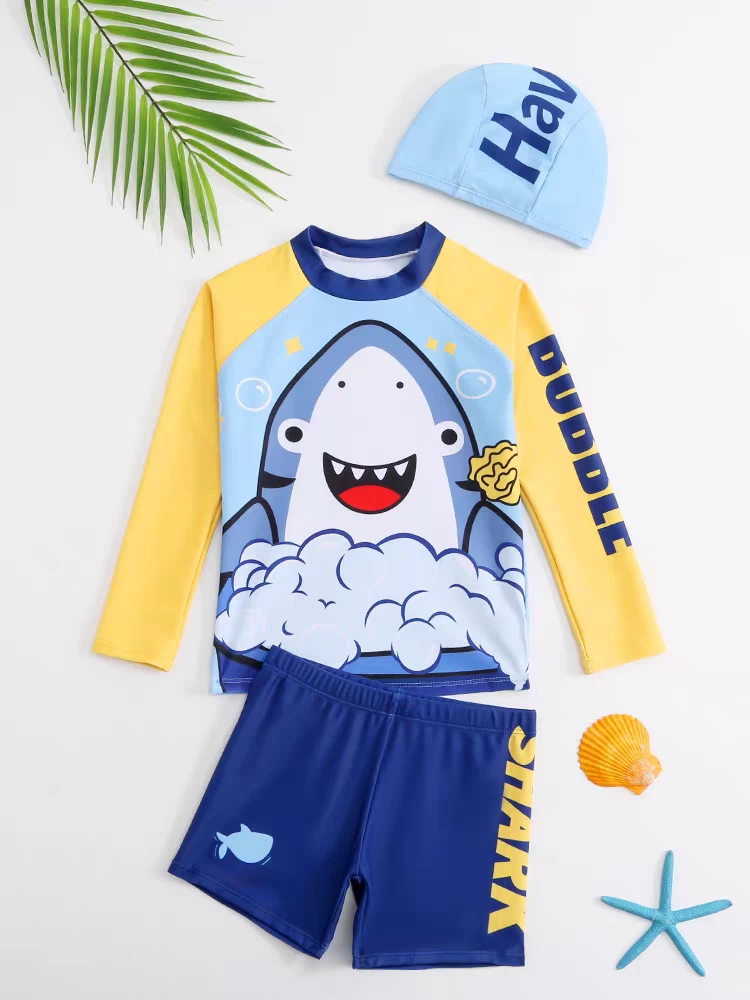 طقم سباحه برسمه سمكه قرش