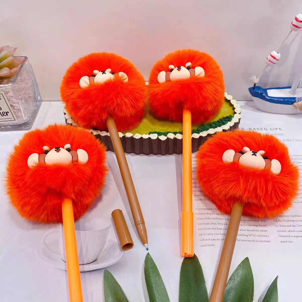 أقلام كرتونية فاخرة