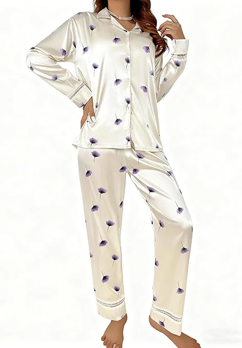 طقم بيجامة ساتان للنساء مكون من بلوزة بأكمام طويلة وسروال بمظهر حريري - ملابس نو